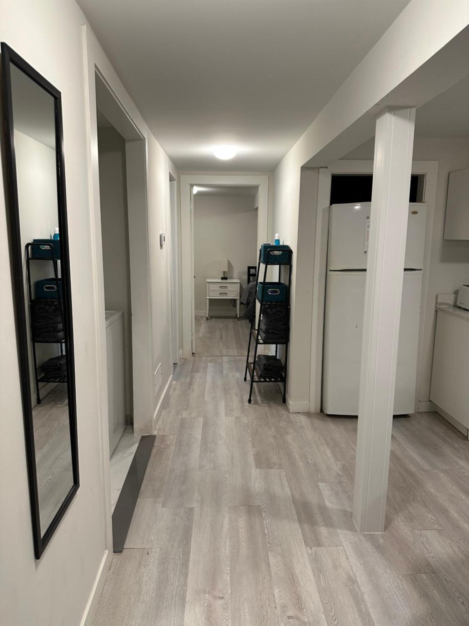 Comfy 2 Bedroom Near The Beach! Пикъринг Екстериор снимка