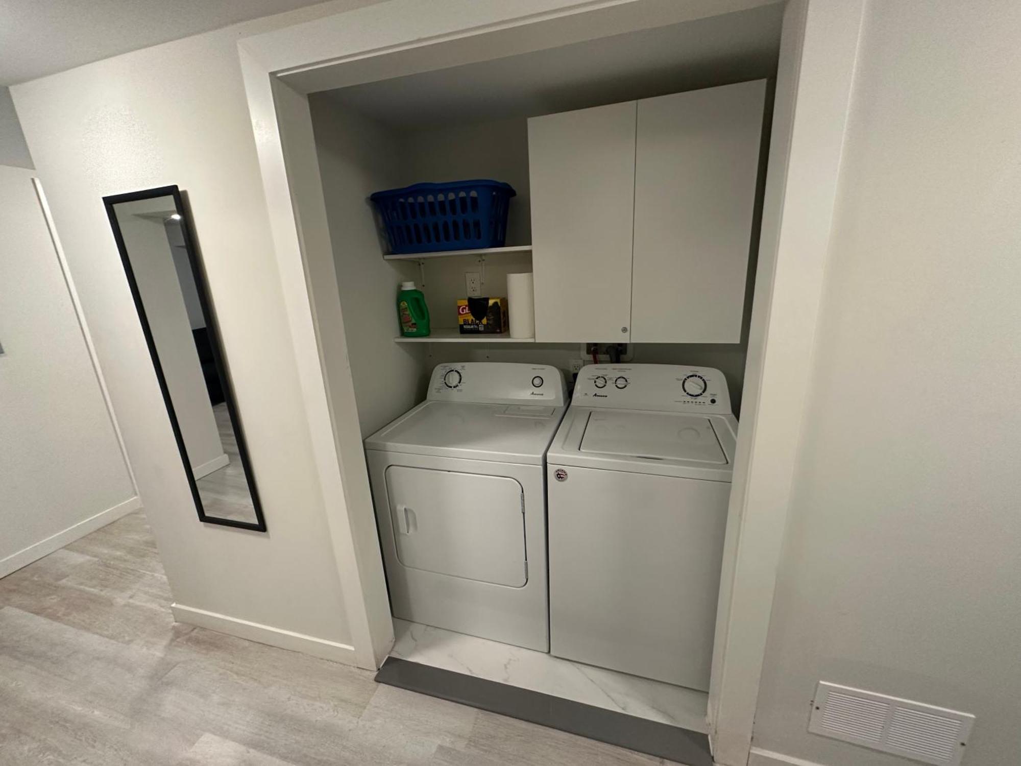 Comfy 2 Bedroom Near The Beach! Пикъринг Екстериор снимка